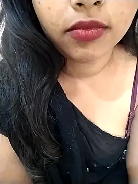 Sexy Divya   online show from May 2026 12:19:01 PM