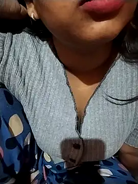 Sexy Divya   online show from May 2026 05:27:02 PM