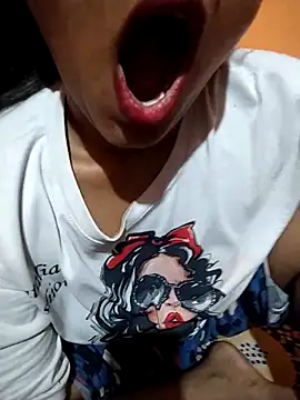 Sexy Divya   online show from April 2026 06:09:02 PM