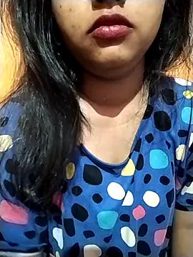 Sexy Divya   online show from April 2026 12:23:01 AM