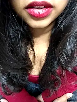 Sexy Divya   online show from December 2025 06:15:01 AM