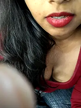 Sexy Divya   online show from February 2026 10:03:01 AM