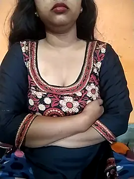 Sexy Divya   online show from April 2026 12:28:01 AM