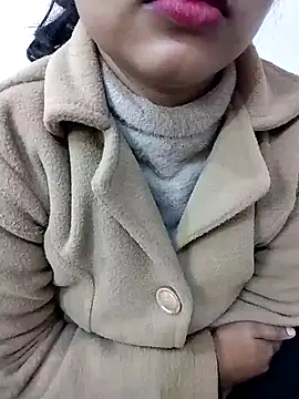 Sexy Divya   online show from January 2026 06:18:01 AM