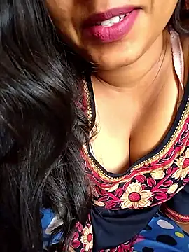 Sexy Divya   online show from May 2026 01:20:01 AM