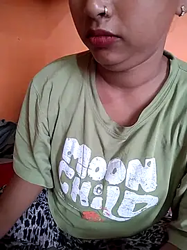 Sexy Divya   online show from April 2026 01:54:01 AM