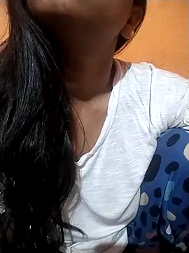 Sexy Divya   online show from April 2026 11:34:02 PM