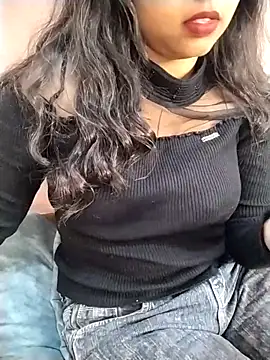 Sexy Divya   online show from March 2026 06:07:01 AM