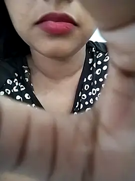 Sexy Divya   online show from July 2026 08:00:01 AM