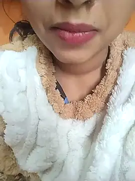 Sexy Divya   online show from December 2025 05:43:01 AM