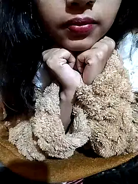 Sexy Divya   online show from January 2026 10:24:02 PM