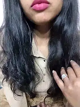 Sexy Divya   online show from February 2026 05:47:01 AM