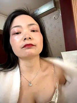 Snapshot of Yaoyaomm chatting on November 2025 05:55:02 AM Yaoyaomm online show from November 2025 05:55:02 AM