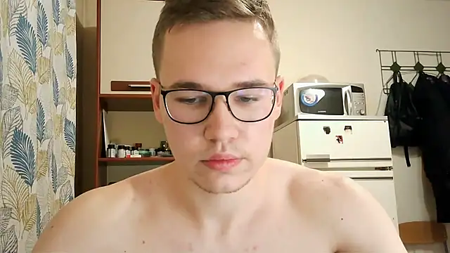 Yminoske online show from November 2025 01:48:02 PM