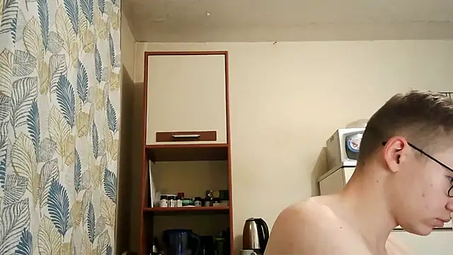 Yminoske online show from November 2025 11:36:01 AM