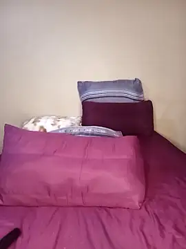 Snapshot of Emmylove-xr25 chatting on February 2026 02:17:02 PM Emmylove-xr25 online show from February 2026 02:17:02 PM