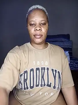 Snapshot of Emmylove-xr25 chatting on January 2026 07:45:02 AM Emmylove-xr25 online show from January 2026 07:45:02 AM