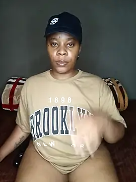 Snapshot of Emmylove-xr25 chatting on November 2025 01:33:01 PM Emmylove-xr25 online show from November 2025 01:33:01 PM