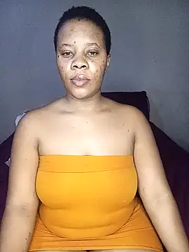 Snapshot of Emmylove-xr25 chatting on February 2026 07:06:02 AM Emmylove-xr25 online show from February 2026 07:06:02 AM