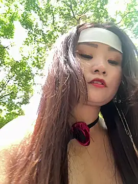 luna-sisi online show from July 2026 04:43:02 AM