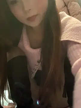 luna-sisi online show from December 2025 04:55:01 AM