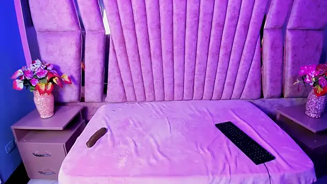 MarianaGibson online show from November 2025 04:11:02 PM