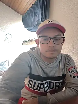 eddison98 online show from November 2025 05:29:01 PM