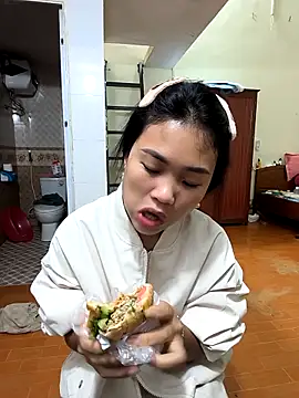 Lynly k2 online show from March 2026 12:34:02 AM