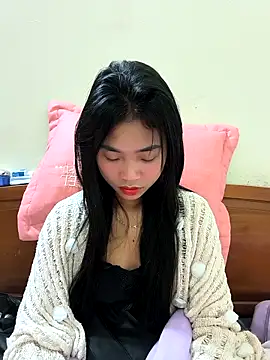 Lynly k2 online show from March 2026 01:16:02 PM