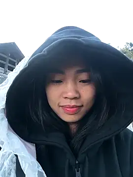 Lynly k2 online show from November 2025 12:32:02 AM