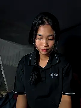 Lynly k2 online show from December 2025 10:14:02 AM