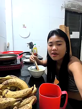 Lynly k2 online show from March 2026 01:22:01 PM