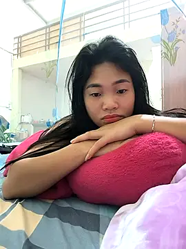 Lynly k2 online show from April 2026 11:18:02 PM