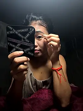 Lynly k2 online show from January 2026 02:40:01 AM