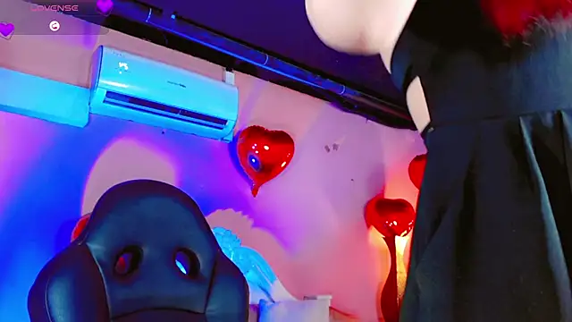 AnnaRouseQueen online show from February 2026 08:39:01 PM