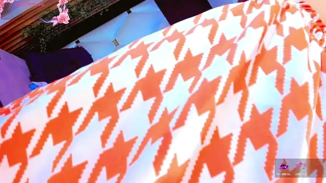 AnnaRouseQueen online show from April 2026 07:53:01 PM