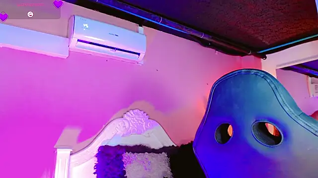 AnnaRouseQueen online show from February 2026 08:30:01 PM