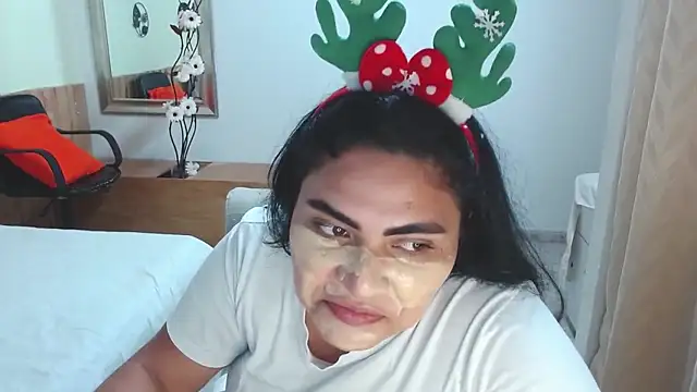 MariaVex online show from December 2025 01:17:01 AM