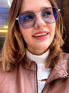 Snapshot of lili_ra chatting on November 2025 04:33:01 PM lili ra online show from November 2025 04:33:01 PM