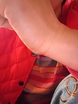 Snapshot of Lynn-122 chatting on March 2026 06:07:01 AM Lynn-122 online show from March 2026 06:07:01 AM