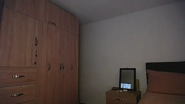  Pariiss online show from March 2026 08:02:02 PM