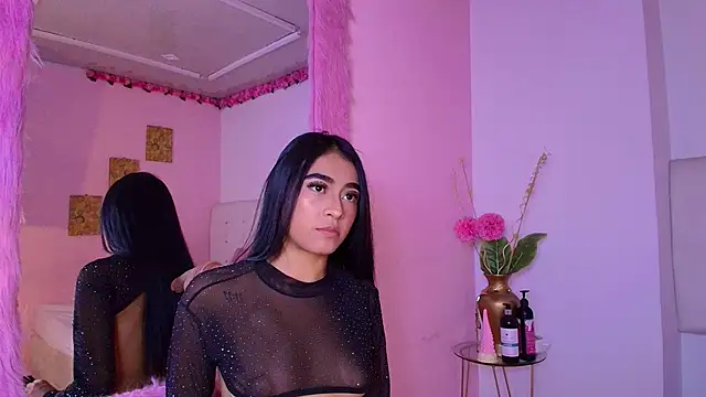 Snapshot of meredith_jones chatting on February 2026 03:08:01 AM meredith jones online show from February 2026 03:08:01 AM