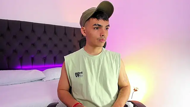 NicoKingg  online show from January 2026 01:04:01 PM