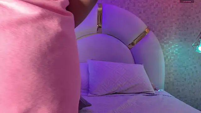 aria sm online show from November 2025 07:14:01 PM