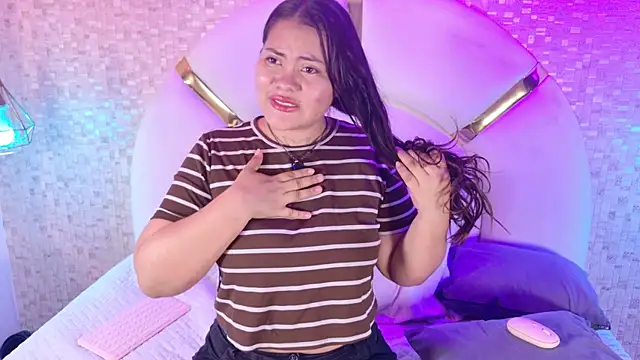 aria sm online show from December 2025 03:17:02 AM