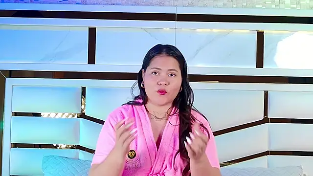 aria sm online show from December 2025 03:29:02 AM