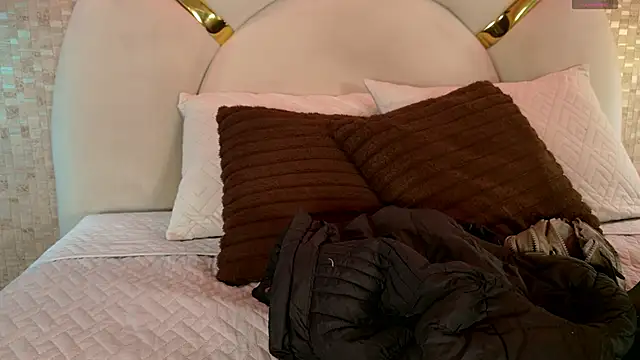 aria sm online show from November 2025 07:13:02 PM