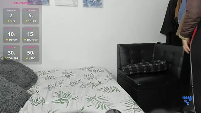 ariannawil online show from November 2025 10:59:02 PM