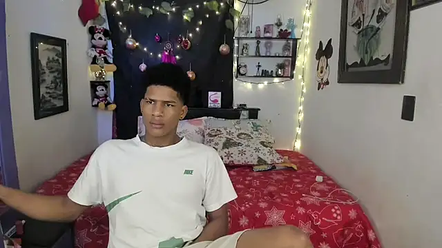 JUANBIGCOCK21CM online show from December 2025 09:18:02 PM