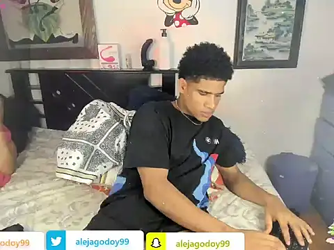 JUANBIGCOCK21CM online show from November 2025 12:38:02 PM